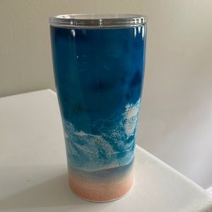 SIC cup. Wave pattern.